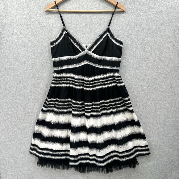 BCBG Maxazria Woven Black White Sequins Tulle A-line Party Cocktail Dress Size 8 - Picture 1 of 10
